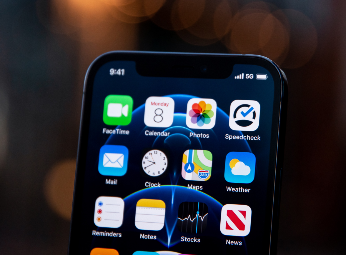 多伦苹果手机维修分享为什么 iPhone 12 在冬季会自动关机 